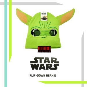 Star Wars Mandalorian Baby Yoda Flip-Down Beanie